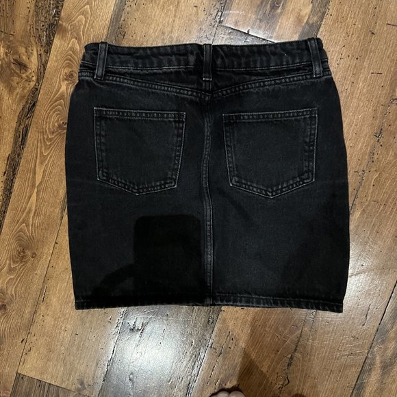 BDG black denim mini skirt - Picture 2 of 3